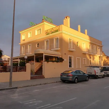 Hotel Canteras De 3*